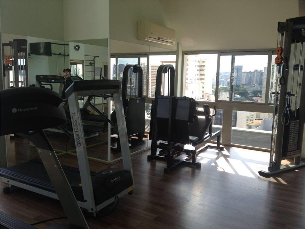 Master Curitiba Hotel - 1,6 Km Do Estadio Couto Pereira - Show エクステリア 写真