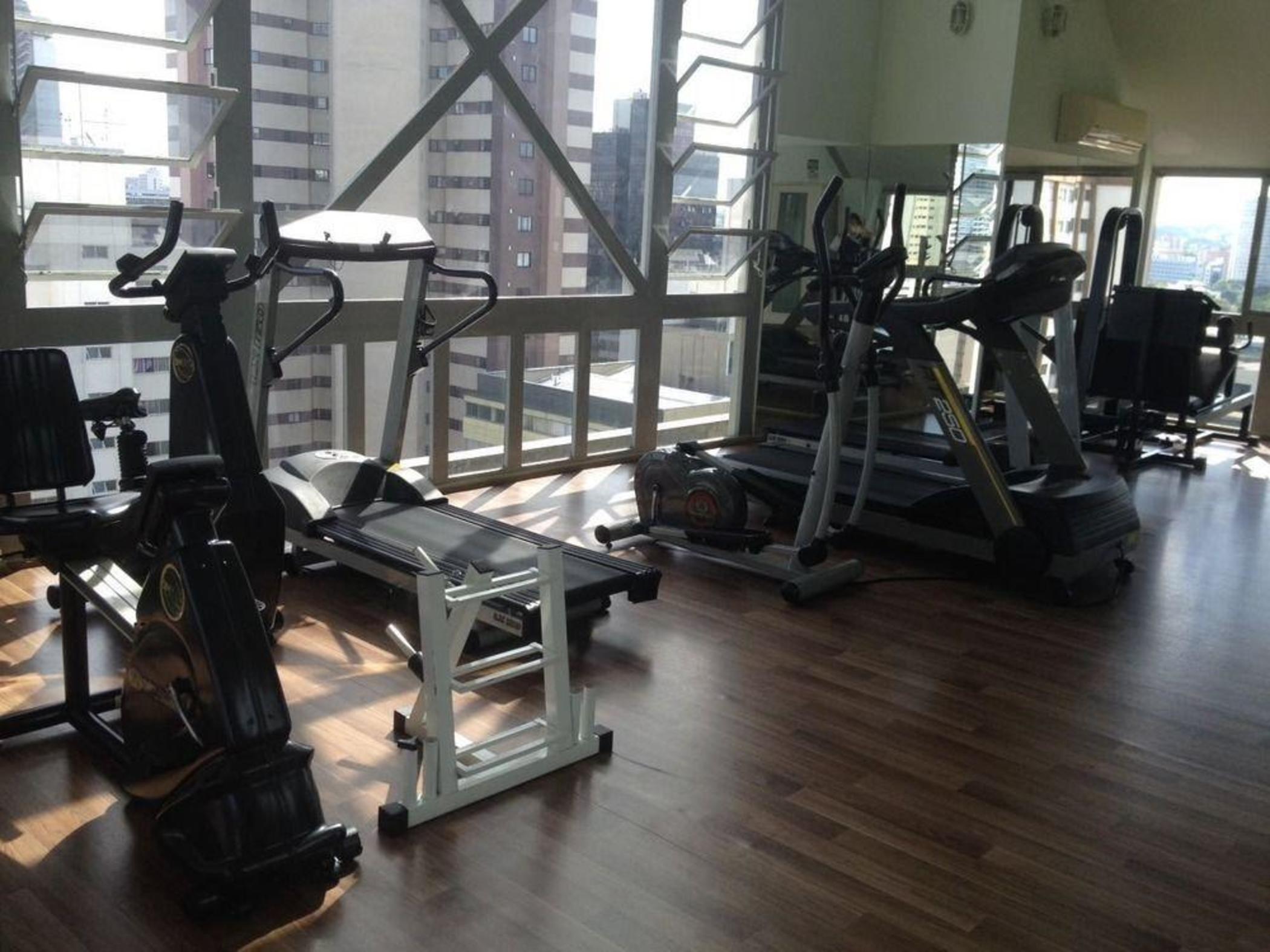 Master Curitiba Hotel - 1,6 Km Do Estadio Couto Pereira - Show エクステリア 写真