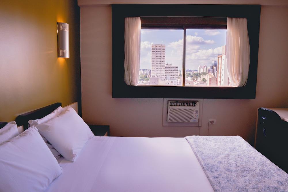 Master Curitiba Hotel - 1,6 Km Do Estadio Couto Pereira - Show エクステリア 写真
