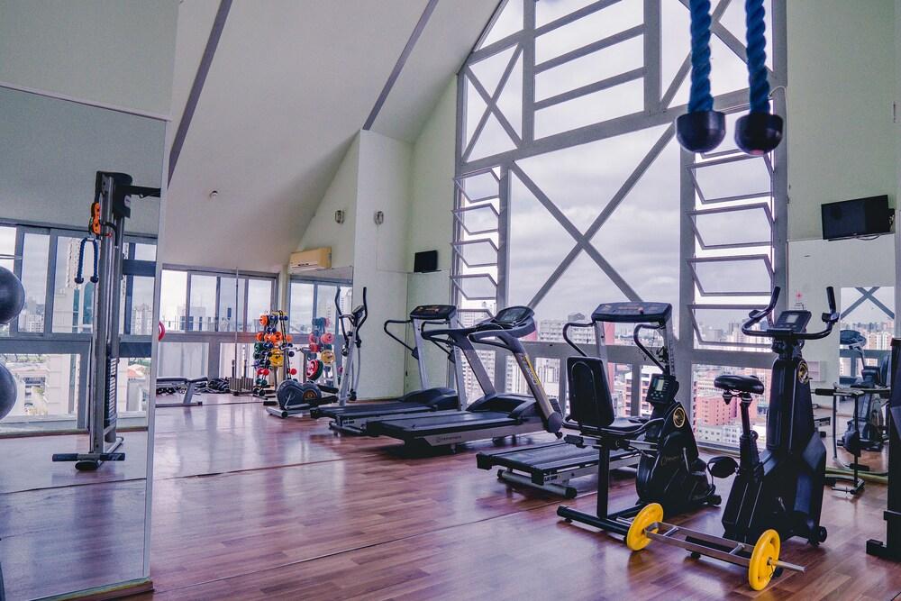 Master Curitiba Hotel - 1,6 Km Do Estadio Couto Pereira - Show エクステリア 写真