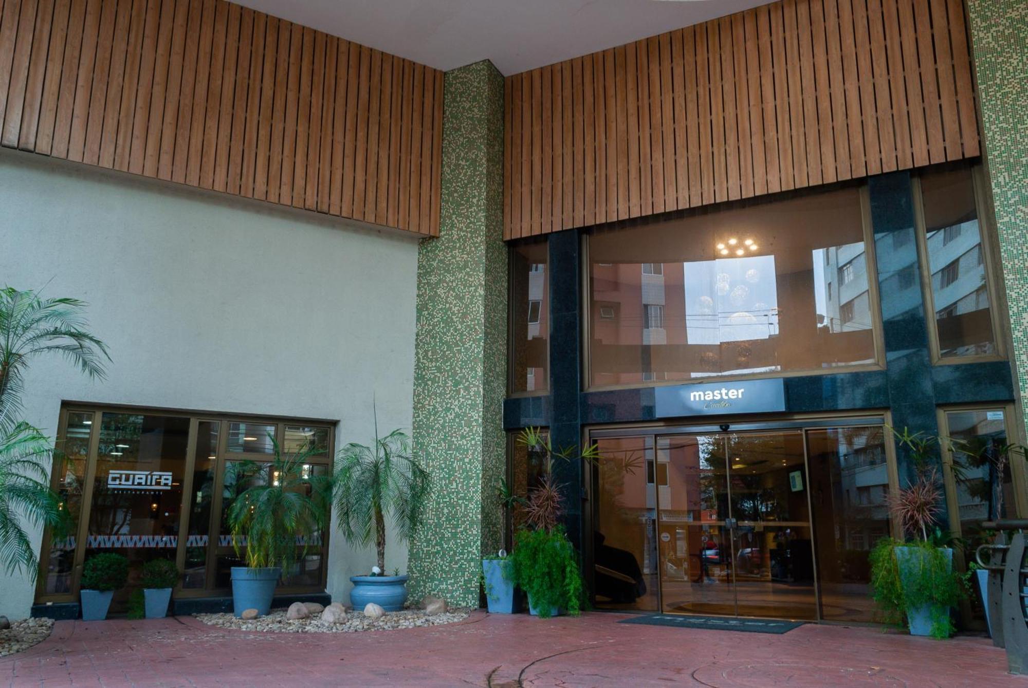 Master Curitiba Hotel - 1,6 Km Do Estadio Couto Pereira - Show エクステリア 写真