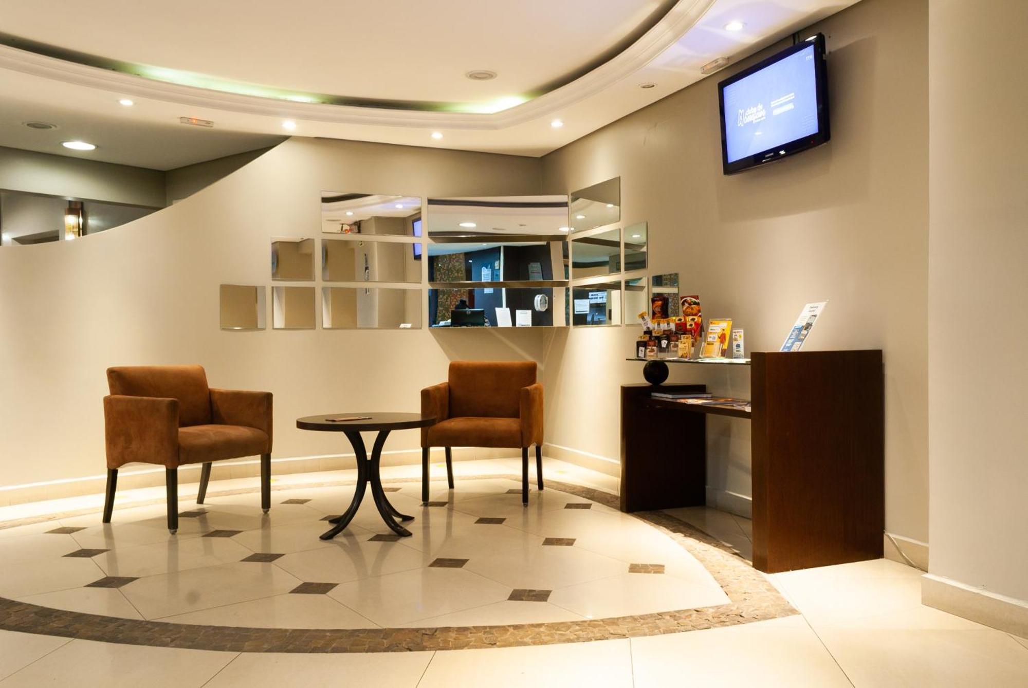 Master Curitiba Hotel - 1,6 Km Do Estadio Couto Pereira - Show エクステリア 写真